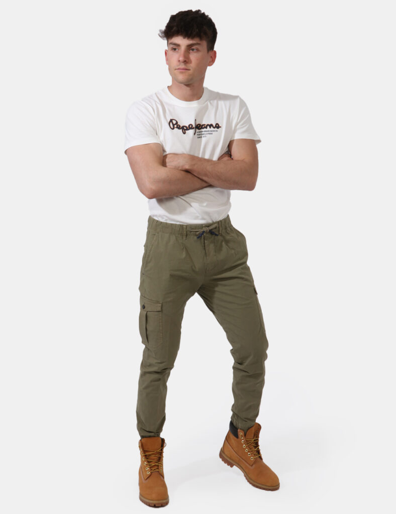 Pantaloni Yes Zee Verde - Pantaloni in total verde militare con tasche a taglio trasversale sul fronte. Presenti tasche a to